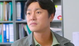 一口气看完的电视剧,剧情高潮迭起，引人入胜